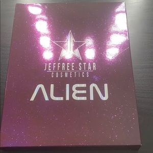 JEFFREE Star Alien Palette NWT